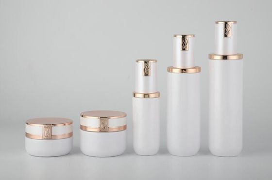 Les pots de empaquetage de crème de soins de la peau d'ISO9001 100ML ont adapté l'impression aux besoins du client de Silkscreen