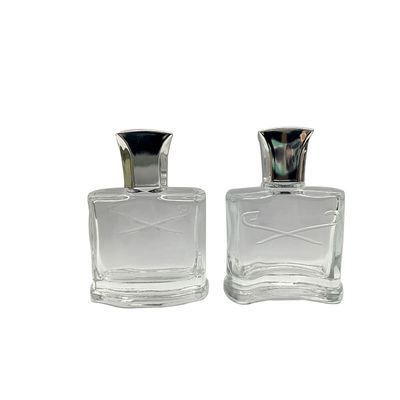 Forme spéciale de bouteille de parfum d'espace libre de YC1018 25ml avec l'atomiseur