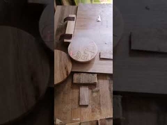 Chapeau crème en bambou cosmétique de pot avec le logo de gravure de laser qui respecte l'environnement