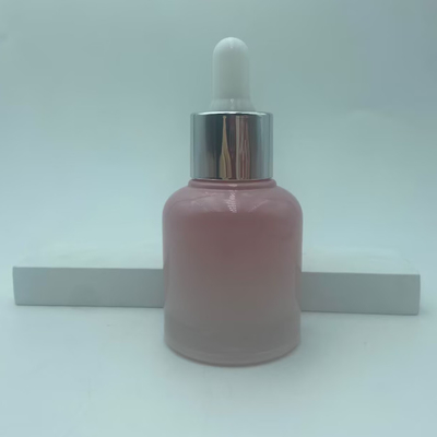2025 Bouteille en verre rose recyclable pour gouttelette d'huile Bouteilles à collier d'argent Luxe en gros 30 ml