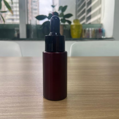 15 ml bouteille d'huile essentielle rouge foncé Bouteille gouttelette en verre Emballage cosmétique pour l'huile de sérum Logo et peinture personnalisés OEM