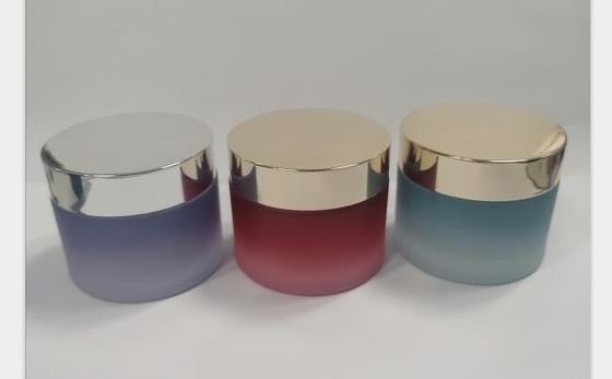 Le pot cosmétique en verre avec des couvercles/pots cosmétiques écrèment les bouteilles/pot de crème/emballage cosmétique en verre
