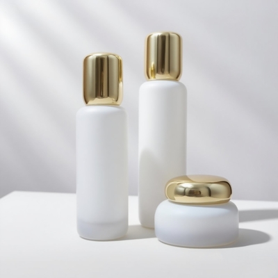 Emballages cosmétiques Bouteille de lotion en verre Crème Jar Contenants de soins de la peau avec bouchon rond doré