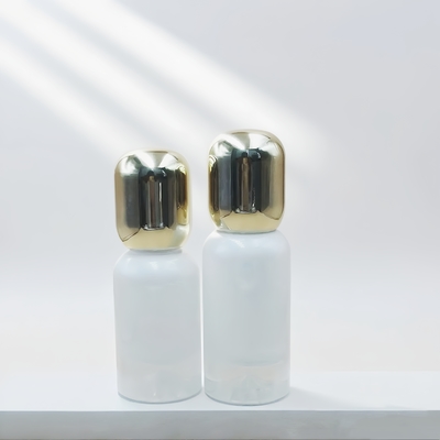 Emballages cosmétiques Bouteille de lotion en verre Crème Jar Contenants de soins de la peau avec bouchon rond doré