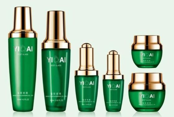 Emballage des bouteilles en verre pour lotions